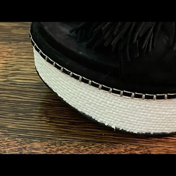 Stuart weitzman Women’s St Barths Blk Suede Tassel Wedge Sandal Size 8 - Picture 9 of 15